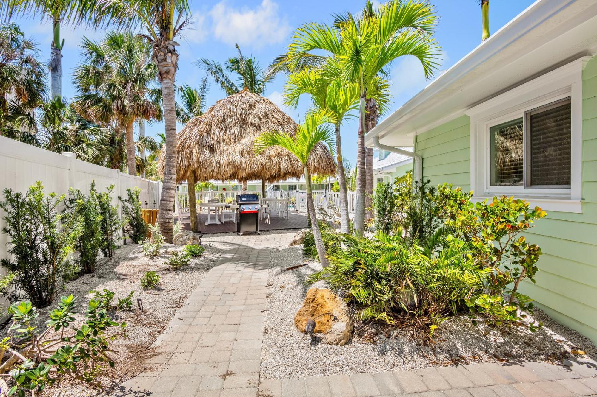 Tropical Breeze Resort Sarasota Bagian luar foto