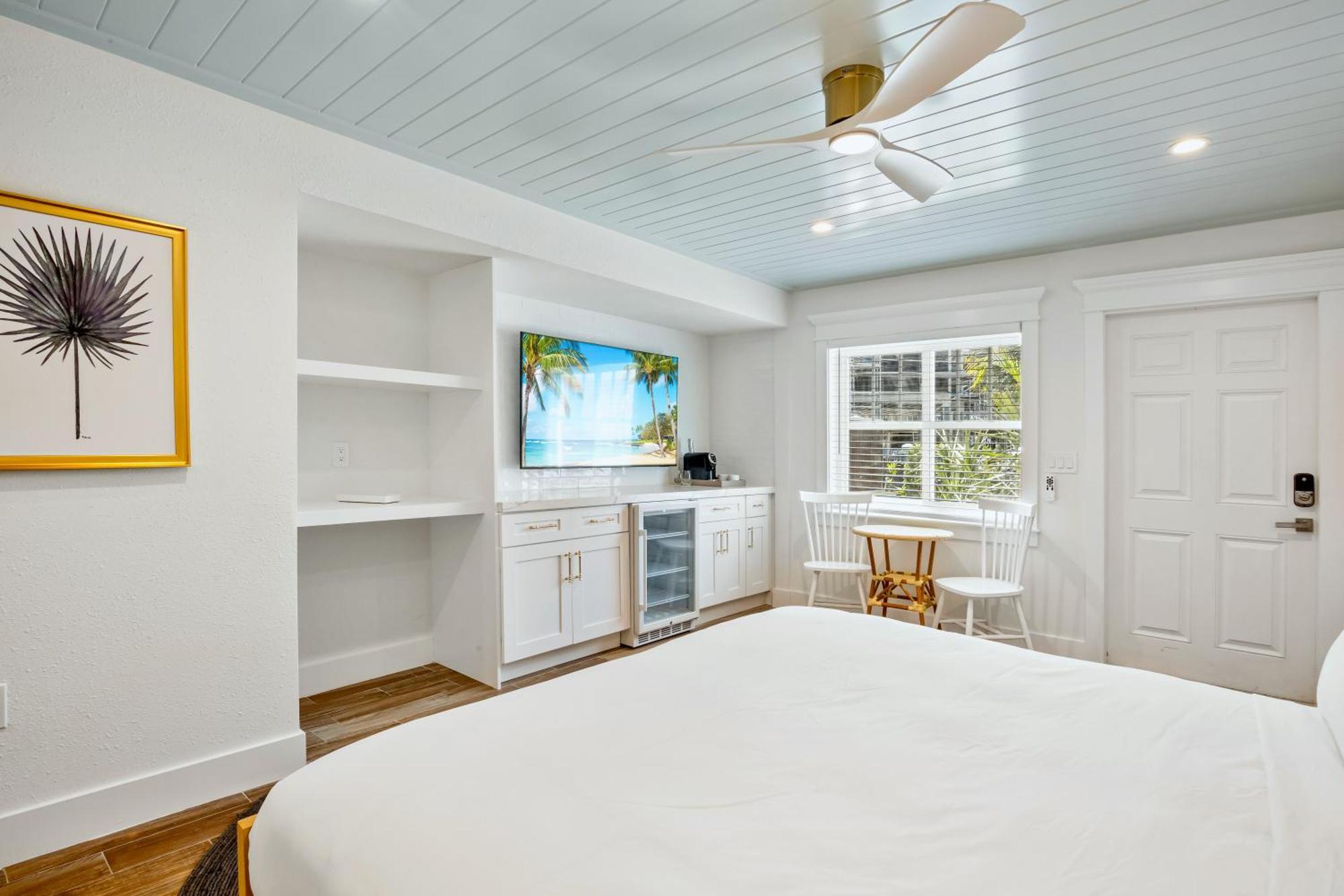 Tropical Breeze Resort Sarasota Bagian luar foto