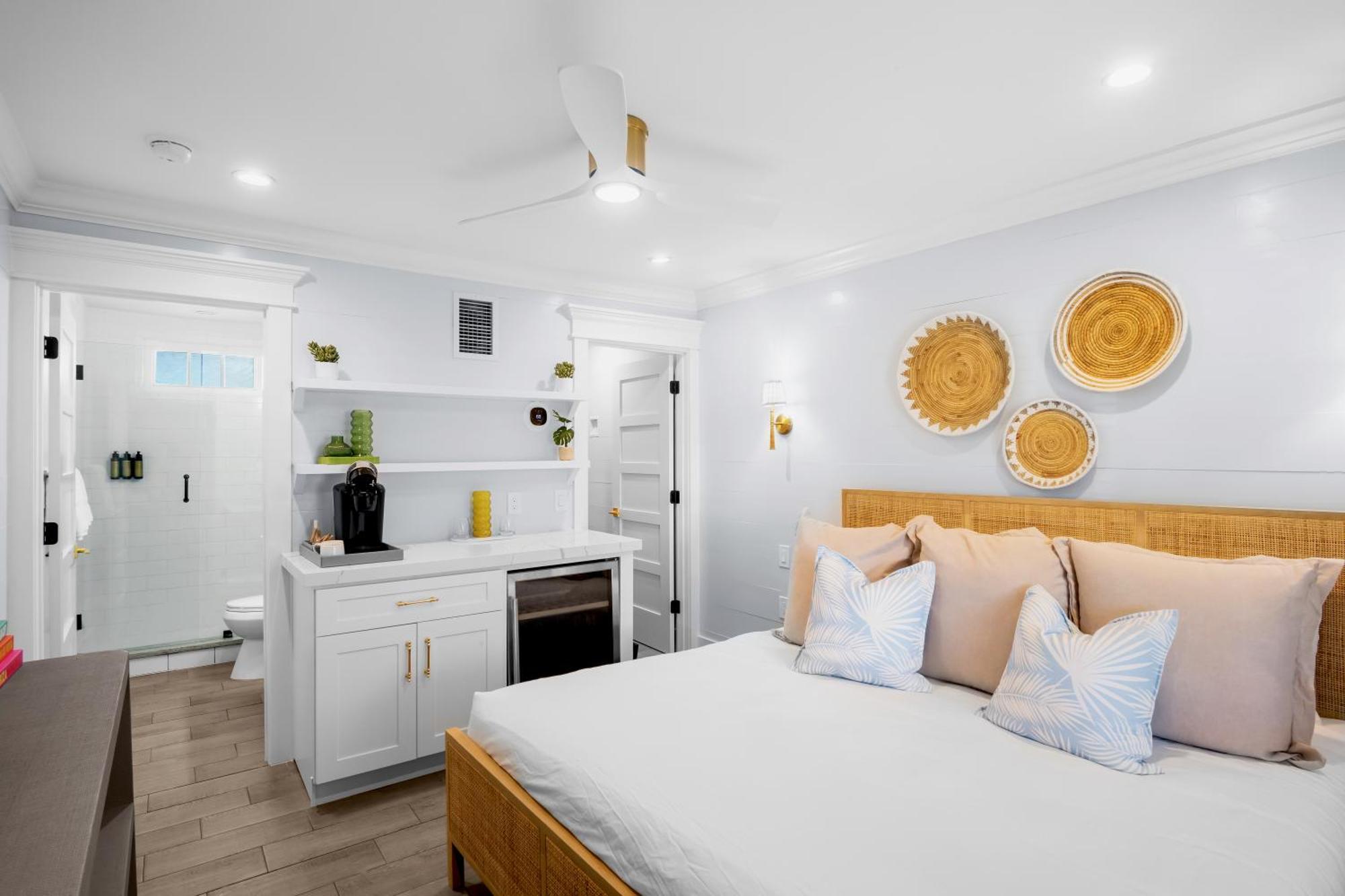 Tropical Breeze Resort Sarasota Bagian luar foto